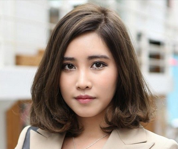 Ingin Ganti Gaya Rambut  Ini Dia Model  Rambut  Sebahu  Wanita  